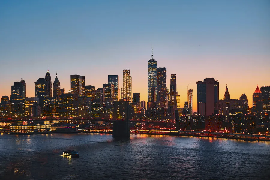 New York skyline and Brooklyn Bridge
